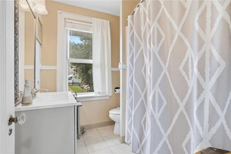 369 Center Avenue West View PA 15229