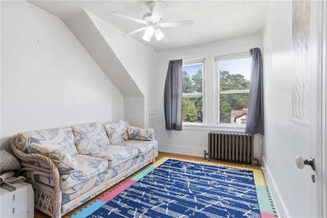 369 Center Avenue West View PA 15229