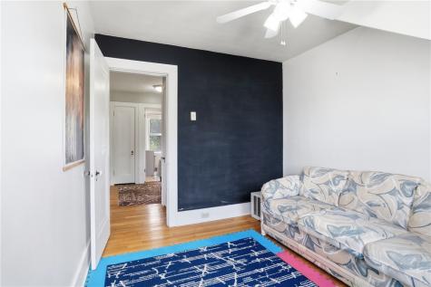 369 Center Avenue West View PA 15229