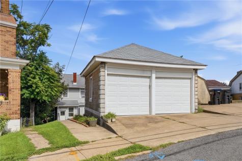 369 Center Avenue West View PA 15229