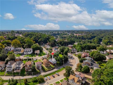 369 Center Avenue West View PA 15229