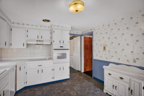 904 Lovingston Drive Mt Lebanon PA 15216