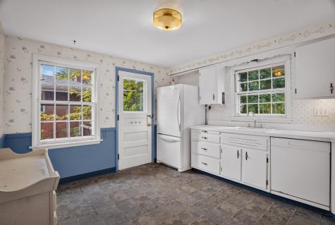 904 Lovingston Drive Mt Lebanon PA 15216