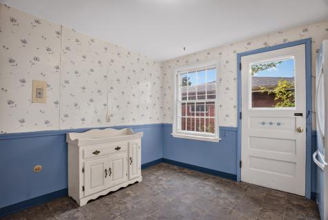 904 Lovingston Drive Mt Lebanon PA 15216