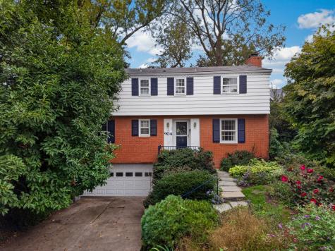904 Lovingston Drive Mt Lebanon PA 15216
