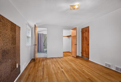 904 Lovingston Drive Mt Lebanon PA 15216