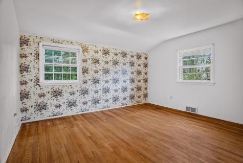 904 Lovingston Drive Mt Lebanon PA 15216