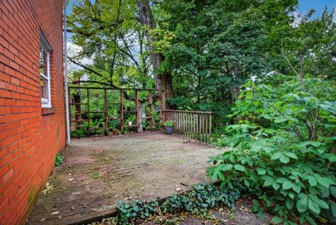 904 Lovingston Drive Mt Lebanon PA 15216