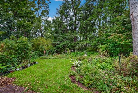 904 Lovingston Drive Mt Lebanon PA 15216