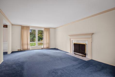 904 Lovingston Drive Mt Lebanon PA 15216