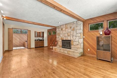 4282 Forest Glen Drive Hampton PA 15101