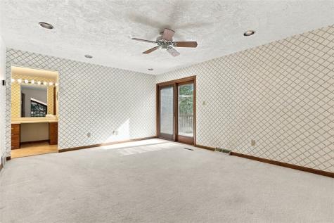 4282 Forest Glen Drive Hampton PA 15101