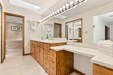 4282 Forest Glen Drive Hampton PA 15101