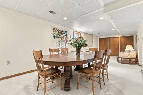 4282 Forest Glen Drive Hampton PA 15101