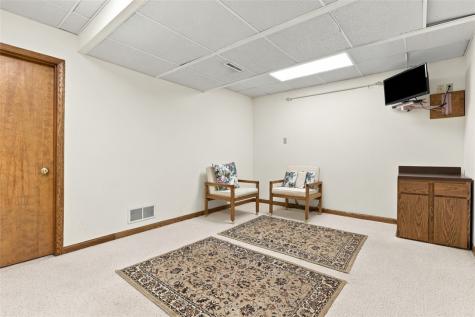 4282 Forest Glen Drive Hampton PA 15101
