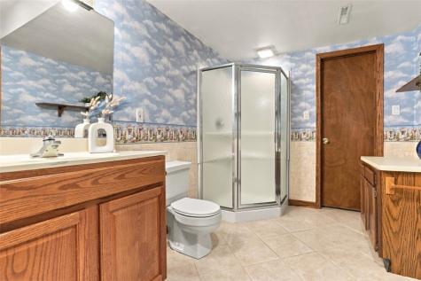 4282 Forest Glen Drive Hampton PA 15101
