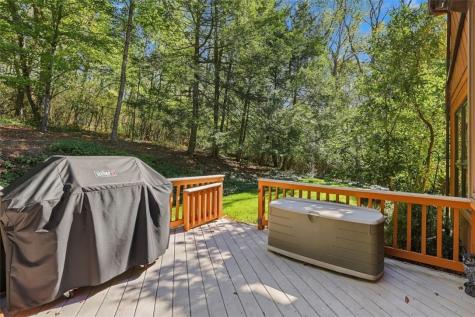 4282 Forest Glen Drive Hampton PA 15101