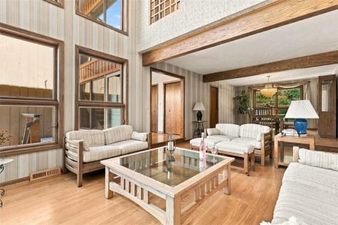 4282 Forest Glen Drive Hampton PA 15101