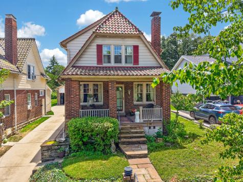246 Hazel Drive Mt Lebanon PA 15228