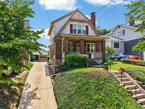 246 Hazel Drive Mt Lebanon PA 15228