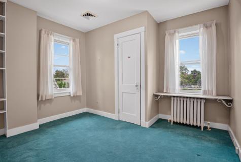 246 Hazel Drive Mt Lebanon PA 15228