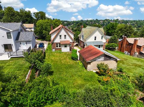 246 Hazel Drive Mt Lebanon PA 15228