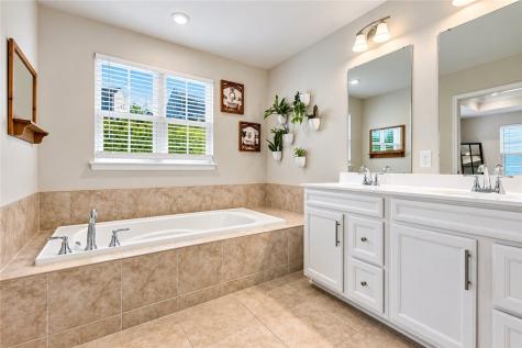 558 Dogwood Lane Mcdonald PA 15057