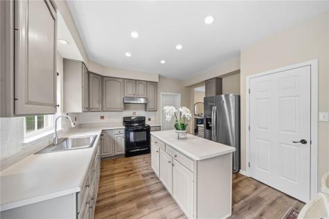 238 Gary Drive Ohio Township PA 15143
