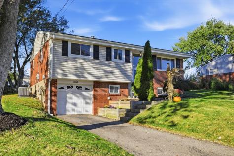 4052 Crestwood Drive West Deer PA 15044
