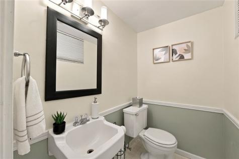 4052 Crestwood Drive West Deer PA 15044