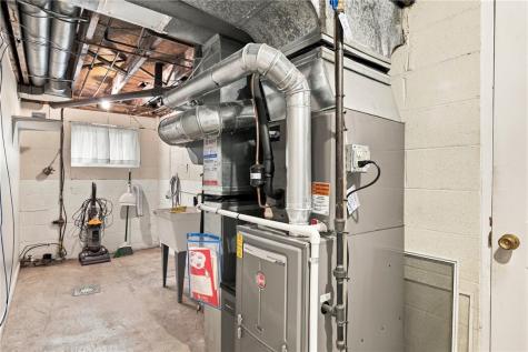 4052 Crestwood Drive West Deer PA 15044