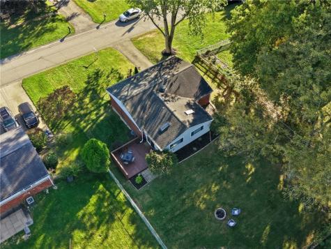 4052 Crestwood Drive West Deer PA 15044
