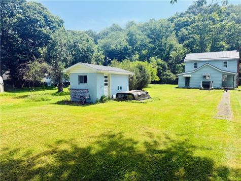 1231 And 1233 Pegtown Avenue North Apollo PA 15673