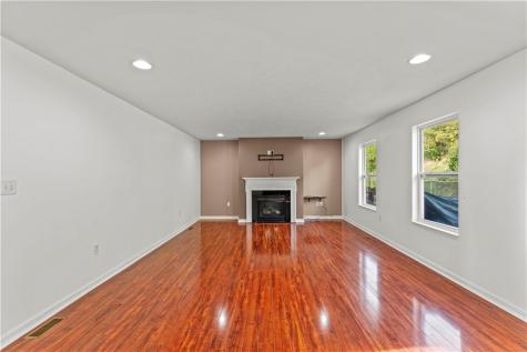 302 Summit Circle Chartiers PA 15342