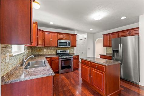 302 Summit Circle Chartiers PA 15342