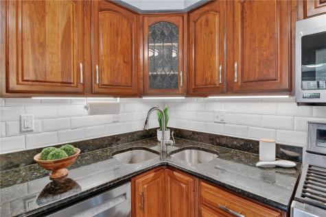 3360 Mcroberts Road Castle Shannon PA 15234
