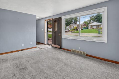3360 Mcroberts Road Castle Shannon PA 15234