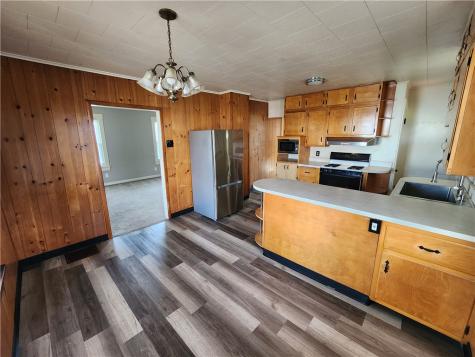 4611 5th Avenue Beaver Falls PA 15010