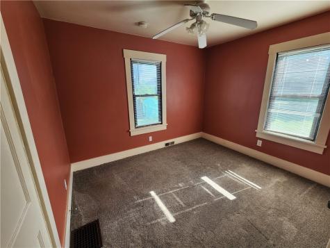 4611 5th Avenue Beaver Falls PA 15010