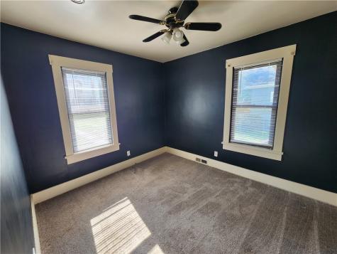 4611 5th Avenue Beaver Falls PA 15010