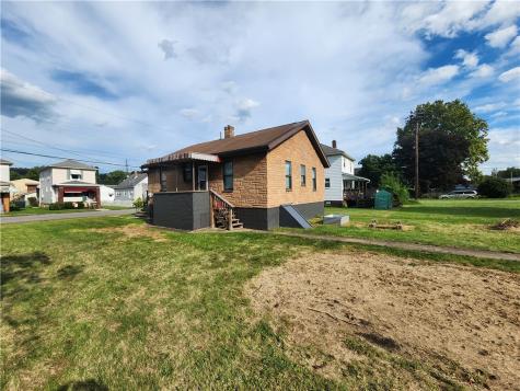 4611 5th Avenue Beaver Falls PA 15010