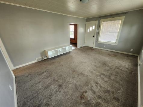 4611 5th Avenue Beaver Falls PA 15010