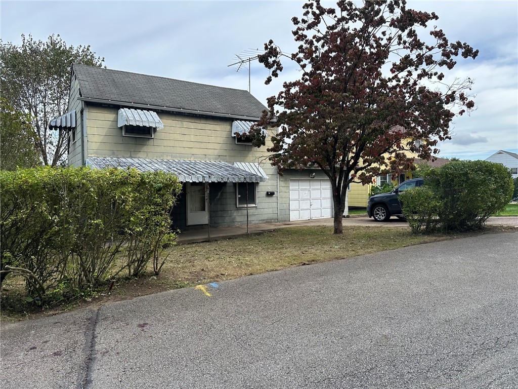 641 Thompson Avenue Clairton PA 15025