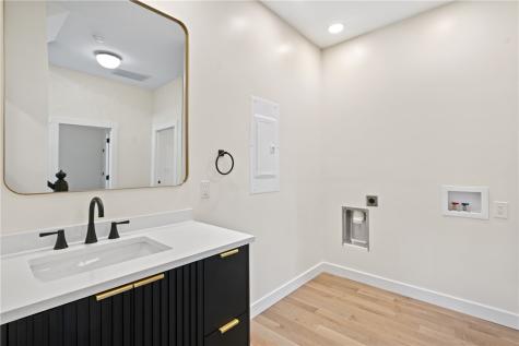 5522 Jackson Street Highland Park PA 15206