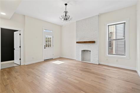 5522 Jackson Street Highland Park PA 15206