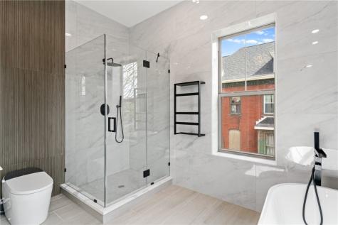 5522 Jackson Street Highland Park PA 15206