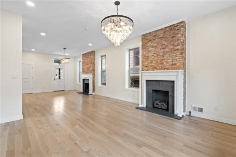 5522 Jackson Street Highland Park PA 15206