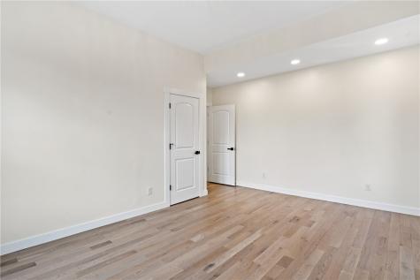 5522 Jackson Street Highland Park PA 15206