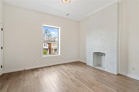 5522 Jackson Street Highland Park PA 15206