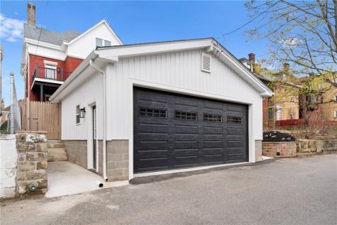 5522 Jackson Street Highland Park PA 15206